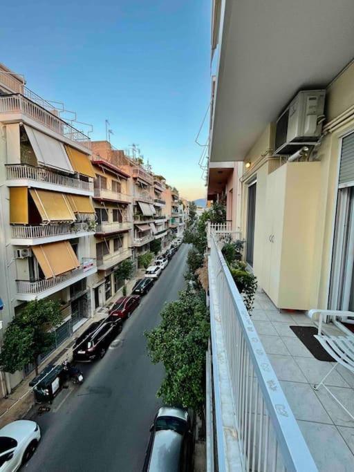 A Unique Apartment In The Historical Center-3Bds アテネ エクステリア 写真